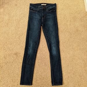 Levi's Slimming Skinny Jeans